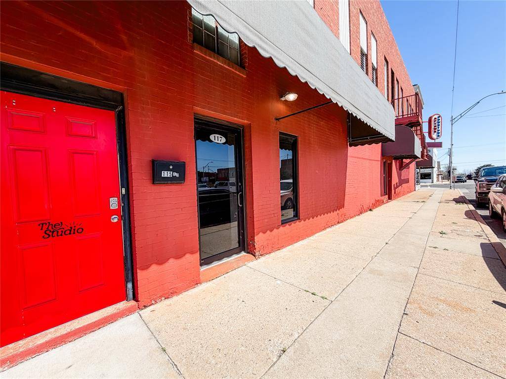 117 E Russell ST, El Reno, OK 73036