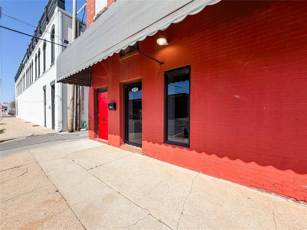 117 E Russell ST, El Reno, OK 73036