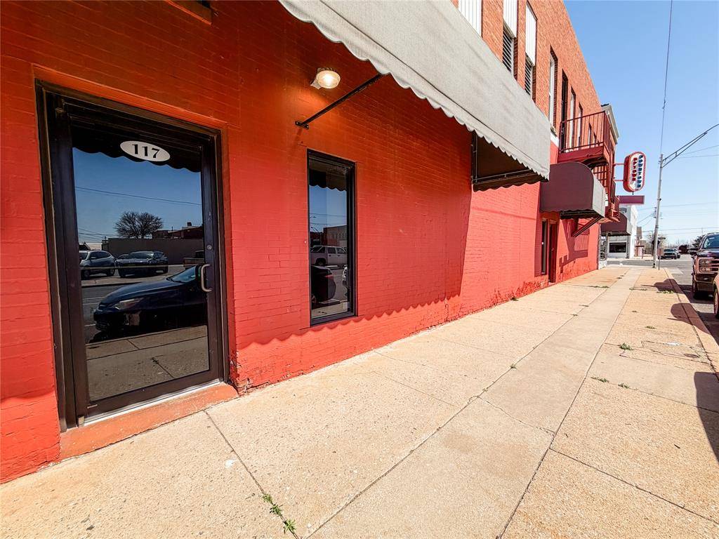 117 E Russell ST, El Reno, OK 73036