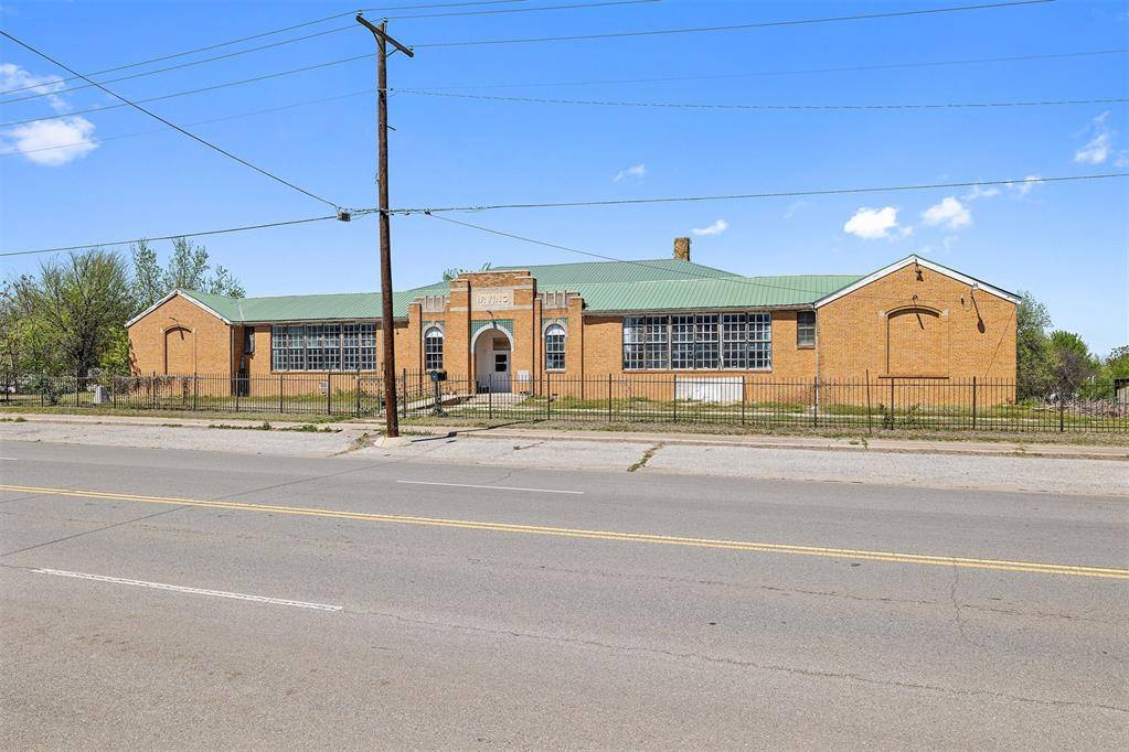 100 E Foreman ST, El Reno, OK 73036