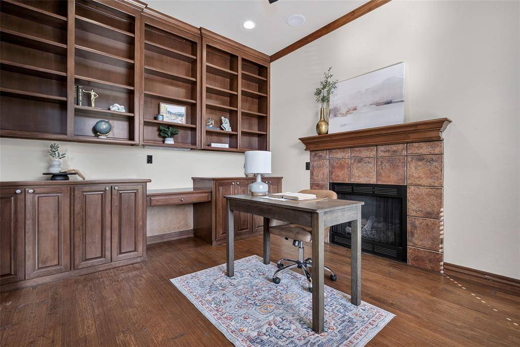 6205 Valley Ridge DR, Edmond, OK 73034