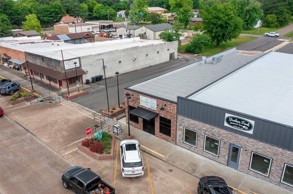 124 N Main ST, Broken Bow, OK 74728
