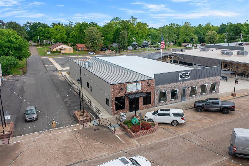 124 N Main ST, Broken Bow, OK 74728