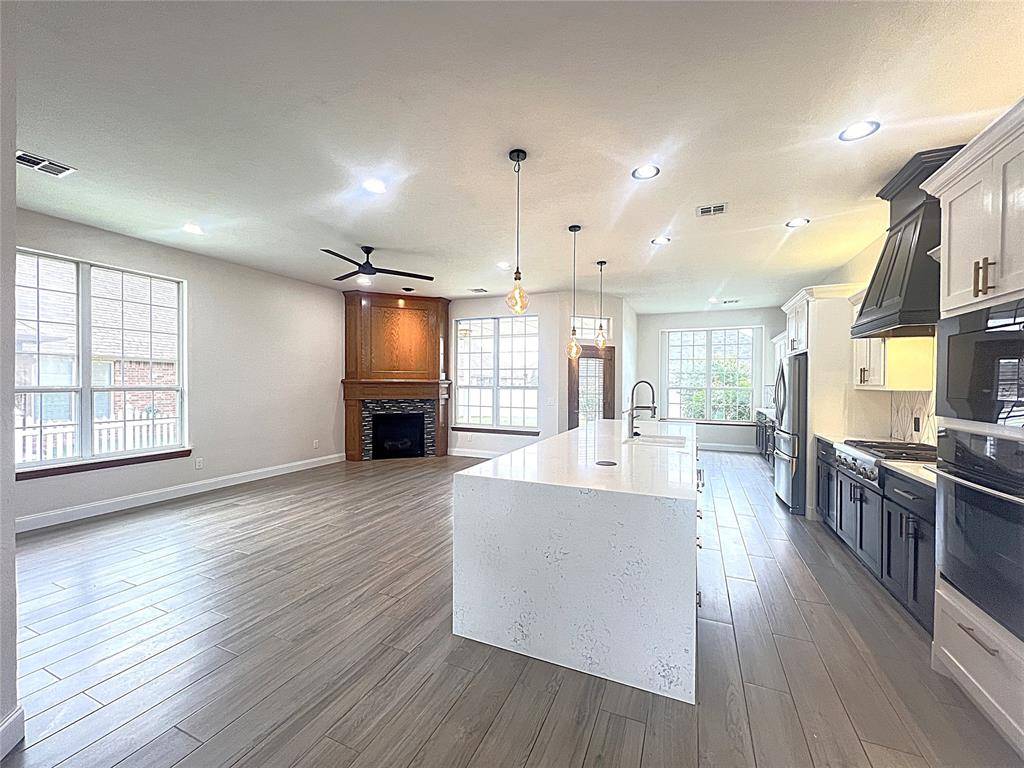 16700 Brewster LN, Edmond, OK 73012