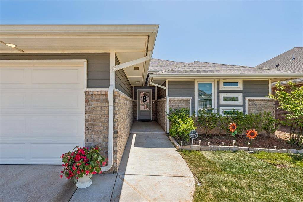 9216 NW 91st ST, Yukon, OK 73099