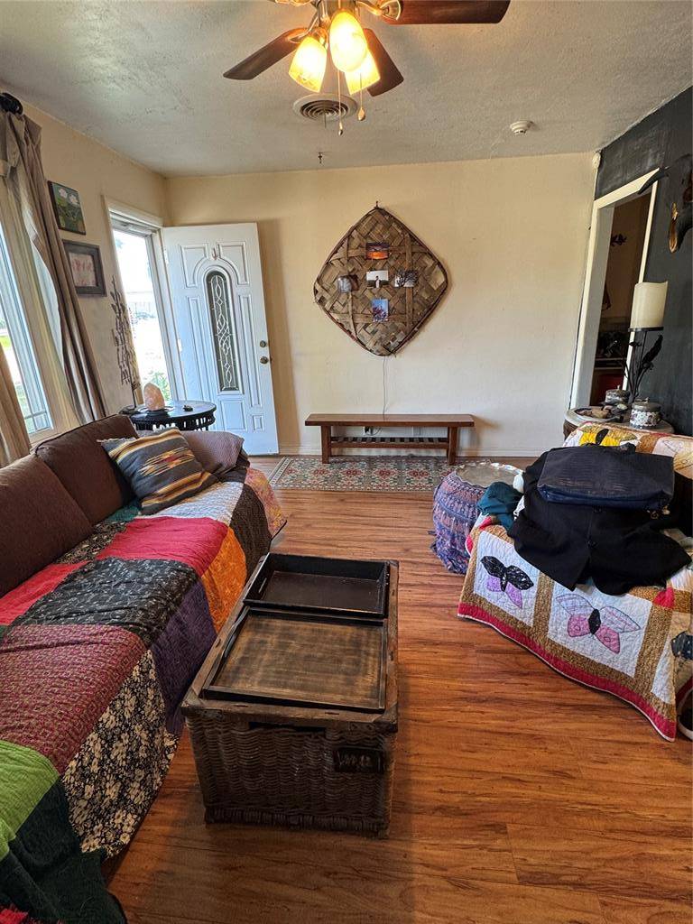 9521 N Walker AVE, Oklahoma City, OK 73114