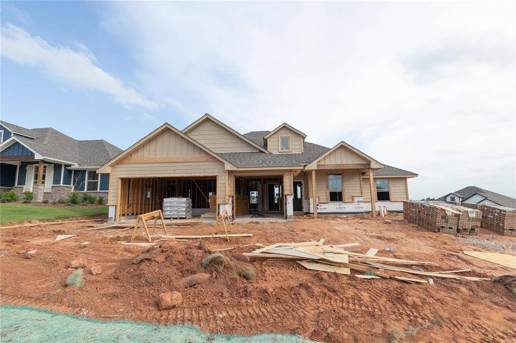 8216 Mountain Oak DR, Edmond, OK 73034