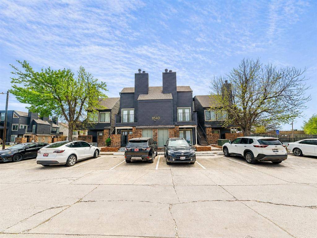 11540 N May Unit 207E AVE #207E, Oklahoma City, OK 73120