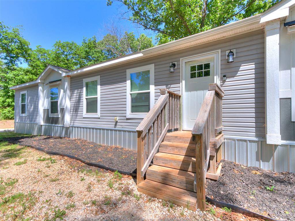 31170 Palimino DR, Tecumseh, OK 74873
