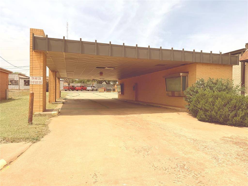 117 S Jefferson AVE, Elk City, OK 73644