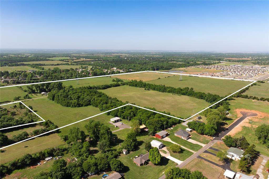 1115 S Morgan RD, Mustang, OK 73064