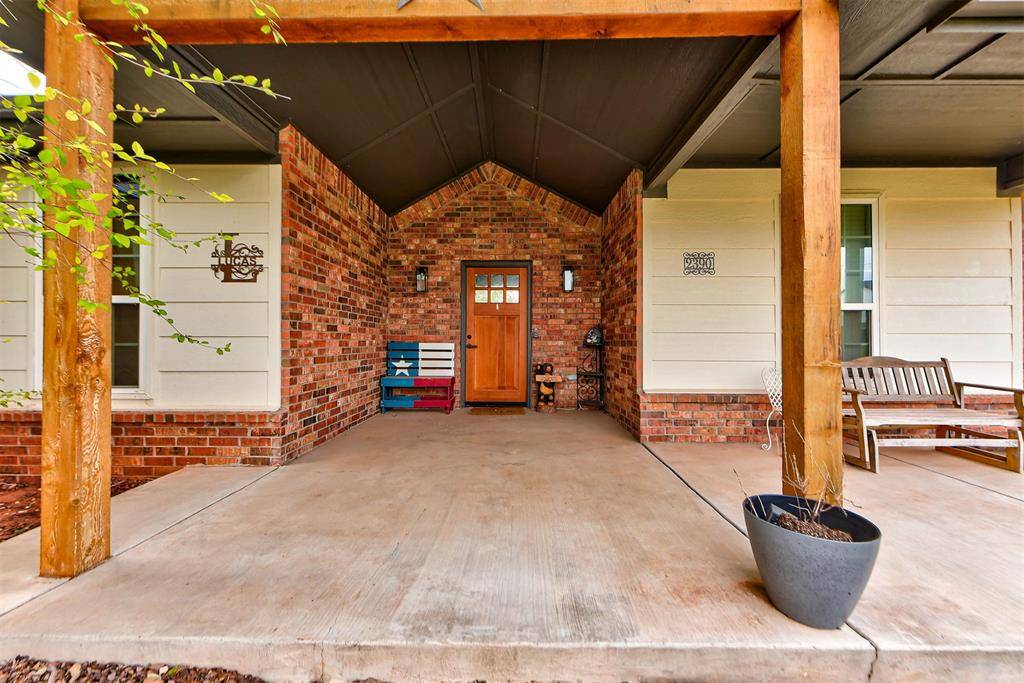2390 County Road 1262, Blanchard, OK 73010