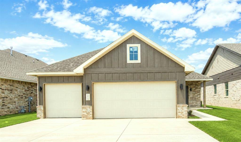 1817 Long Cove AVE, Yukon, OK 73099
