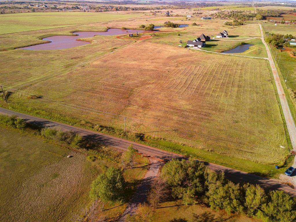3 Waterloo, Cashion, OK 73016