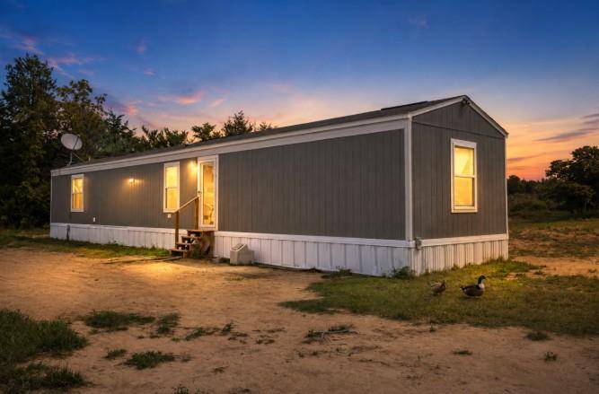 38570 EW 1300 NS 3590 RD, Seminole, OK 74868