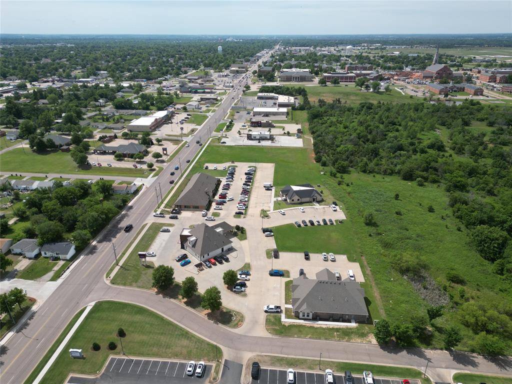 3300 N Kickapoo ST, Shawnee, OK 74804