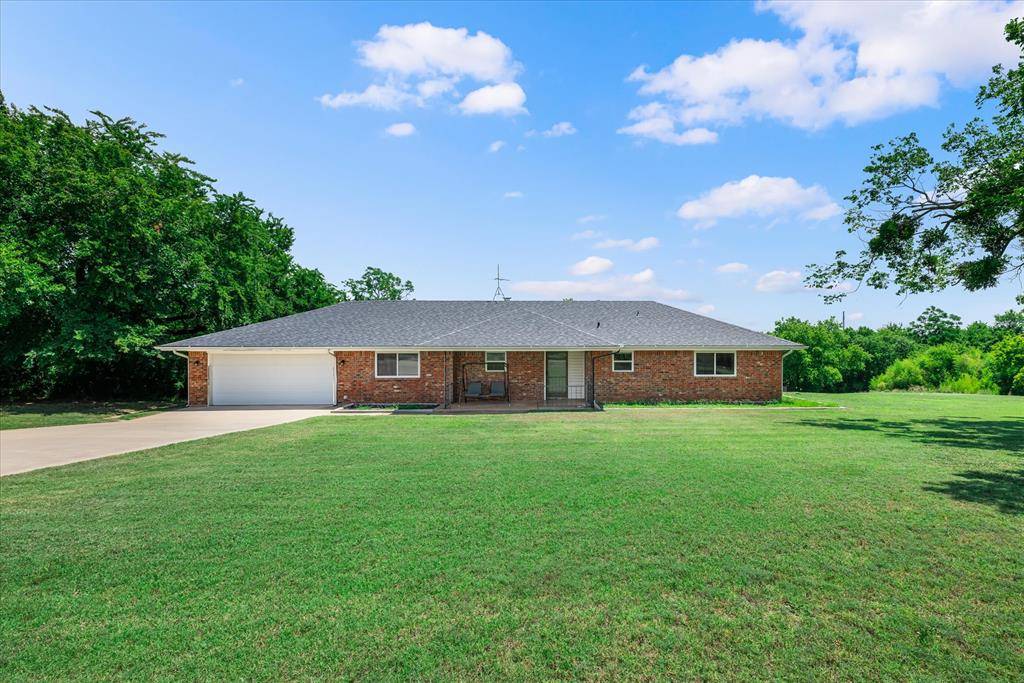 400 Longview SW DR, Piedmont, OK 73078