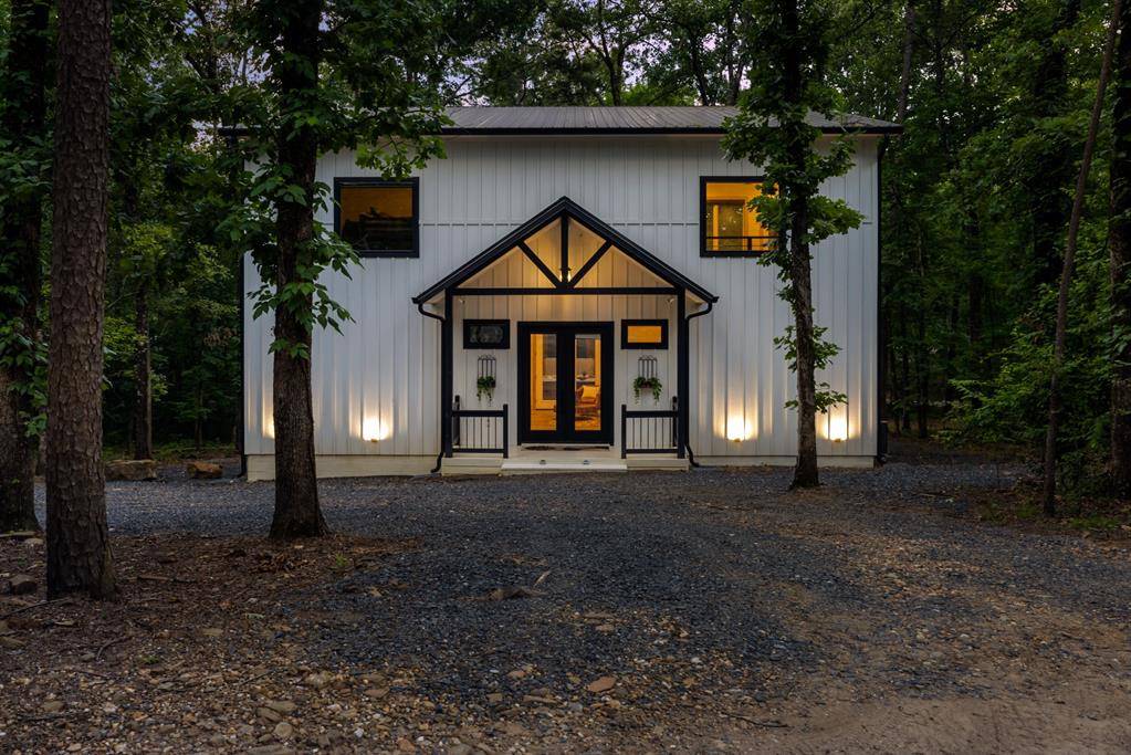 178 Penner RD, Broken Bow, OK 74728
