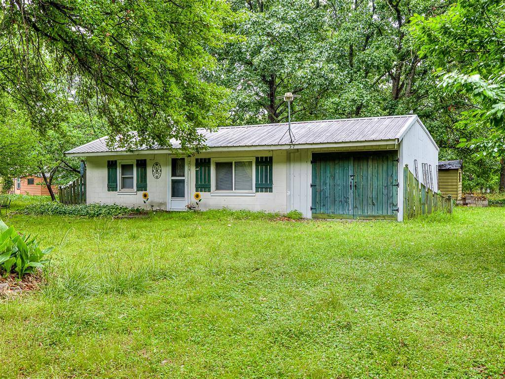 269 Muskogee DR, Eucha, OK 74342