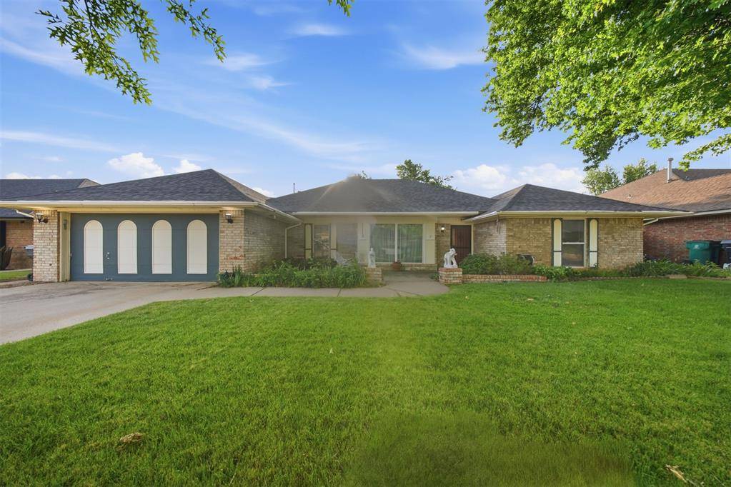 10208 Durham DR, Oklahoma City, OK 73162