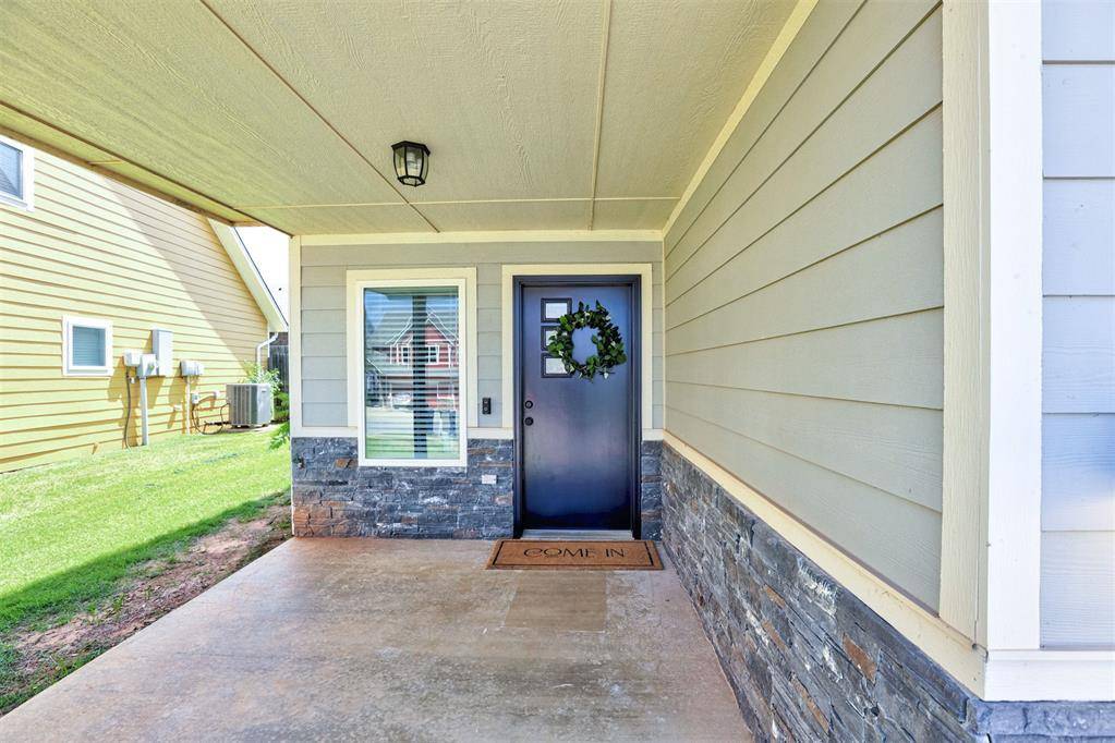 17600 Hampton Park DR, Edmond, OK 73012
