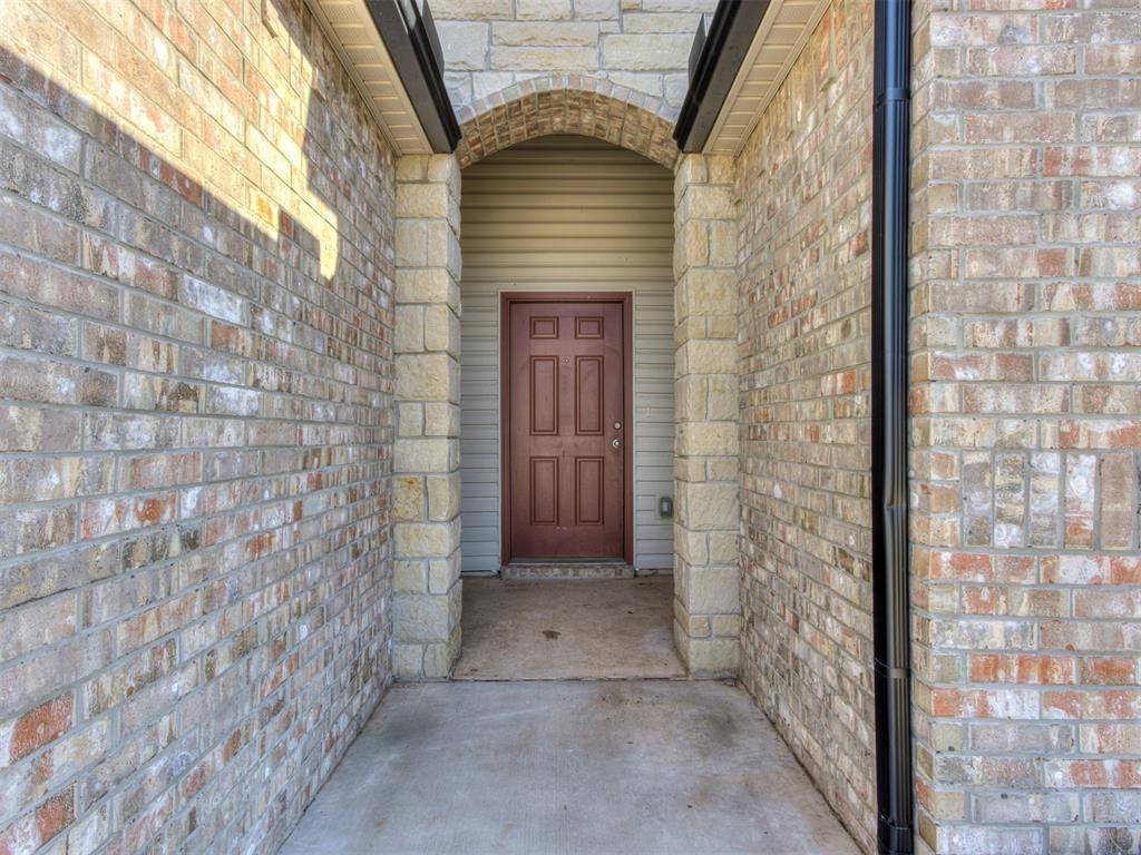 3015 Brooke RD, Chickasha, OK 73018