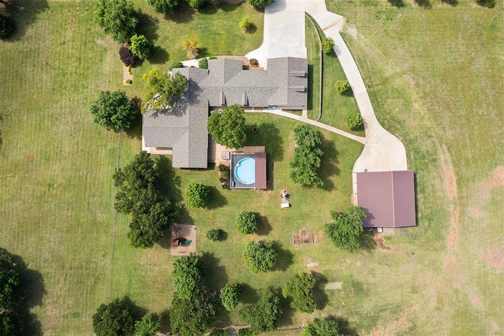 2264 County Road 1350 RD, Blanchard, OK 73010