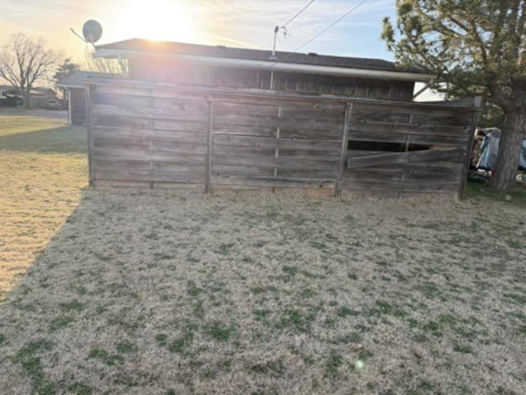 209 SW 6th ST, Fort Supply, OK 73841