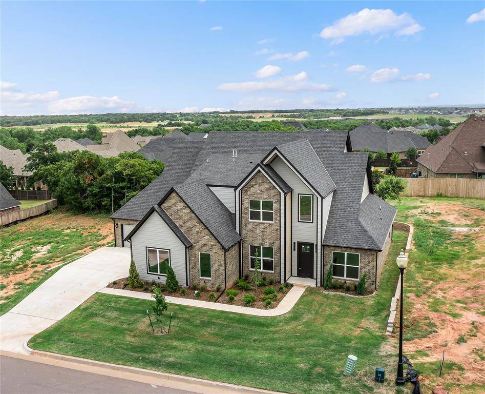 4548 Maple Ridge DR, Edmond, OK 73034