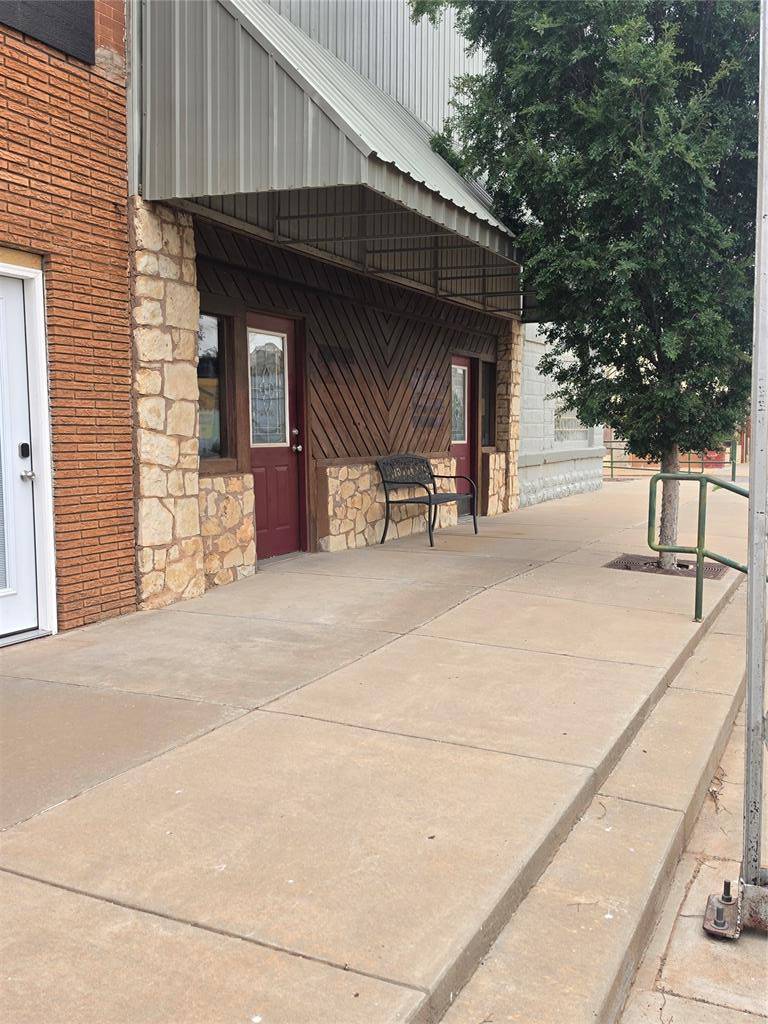 202 W Broadway ST, Hollis, OK 73550