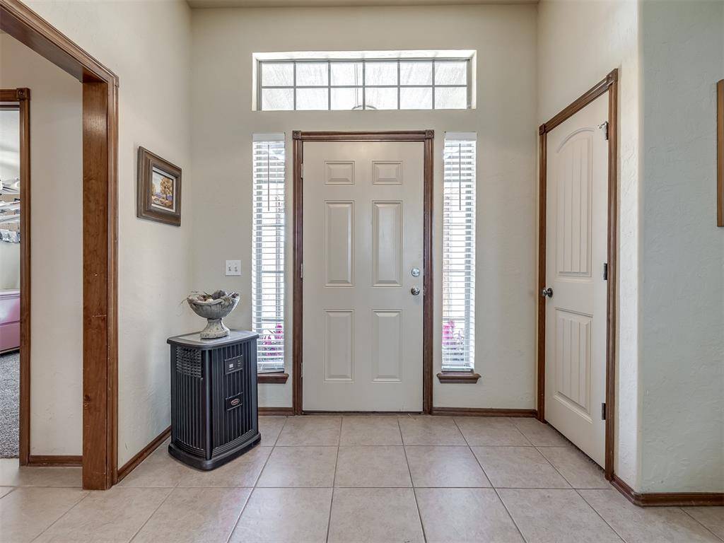 3312 Ashton DR, Moore, OK 73160