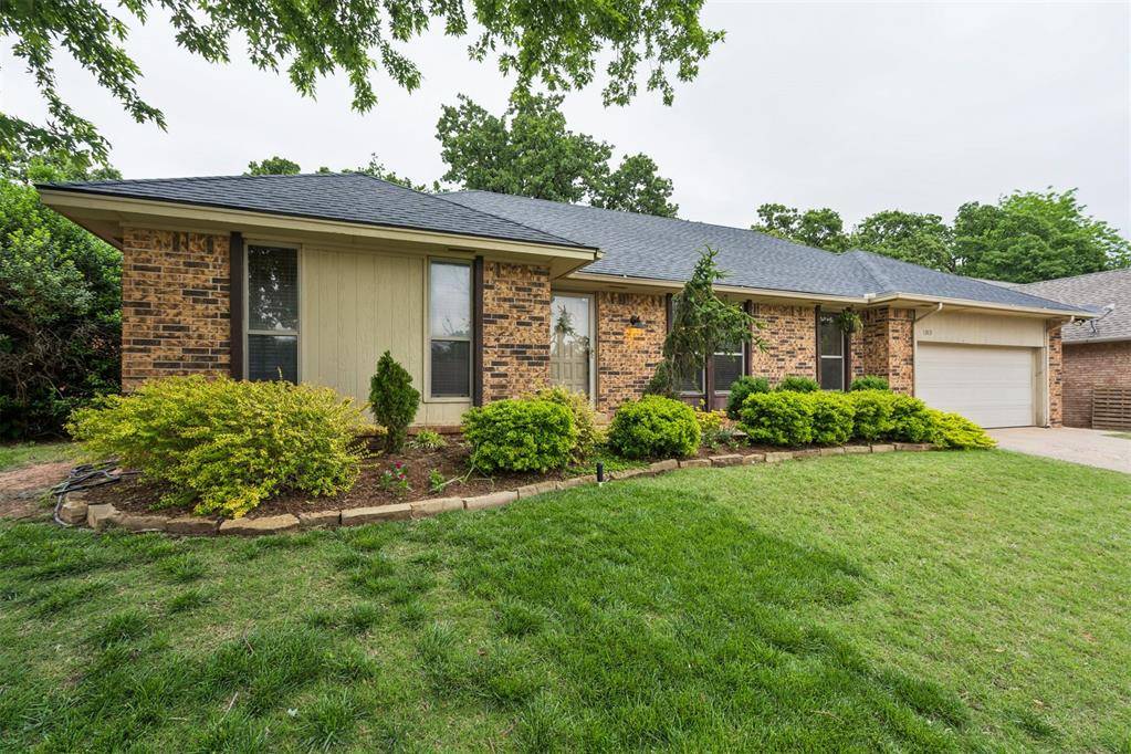 1313 Devonshire CT, Edmond, OK 73034