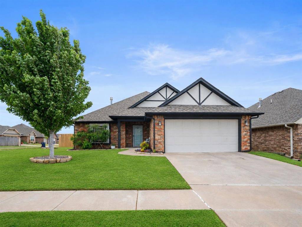 18601 Maidstone LN, Edmond, OK 73012