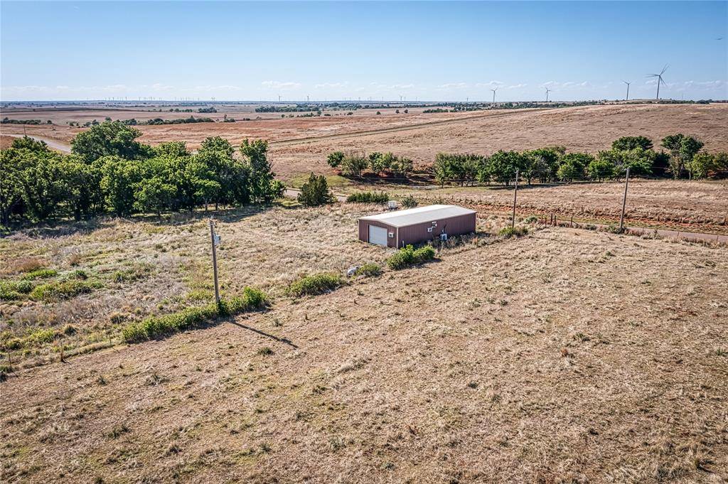 11002 N 1920 RD, Sayre, OK 73662
