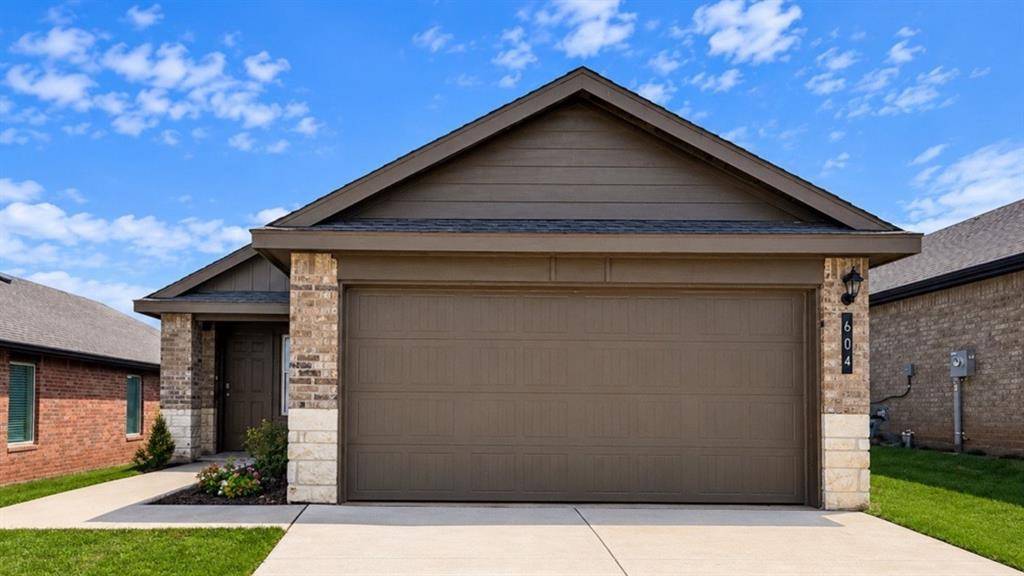 604 NE 103rd ST, Oklahoma City, OK 73114