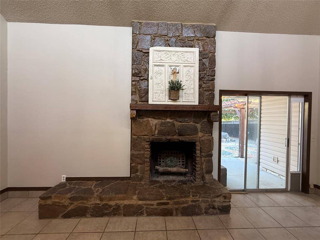2001 Lona AVE, Seminole, OK 74868