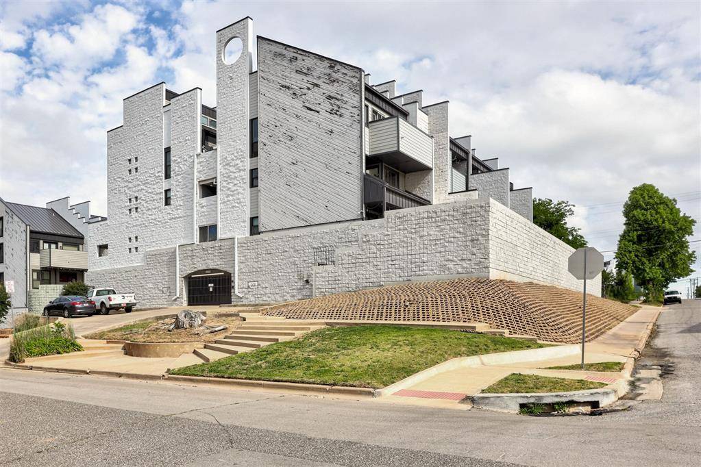 901 NW 7th ST #106, Oklahoma City, OK 73106