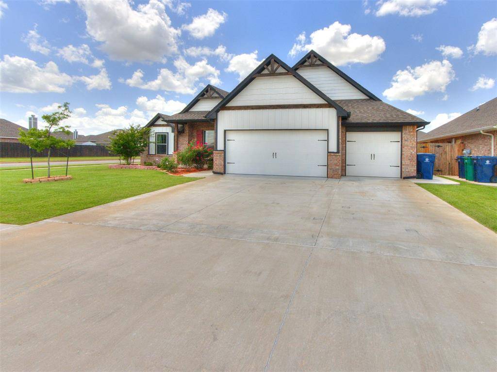 701 Bison Crossing DR, Yukon, OK 73099