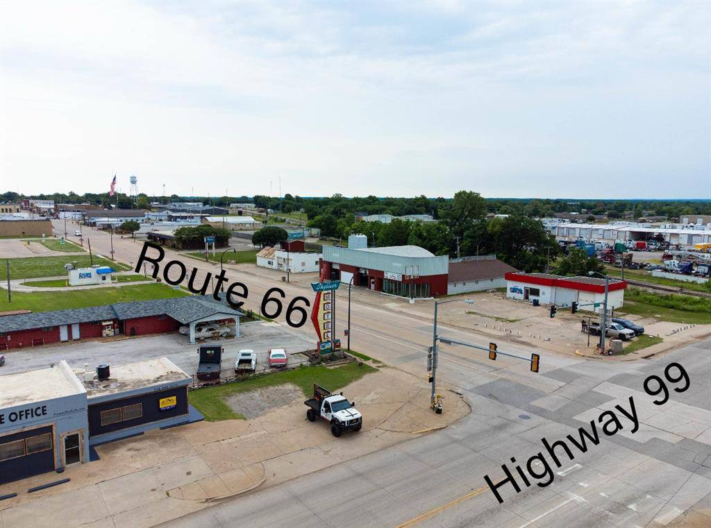 718 W Main ST, Stroud, OK 74079