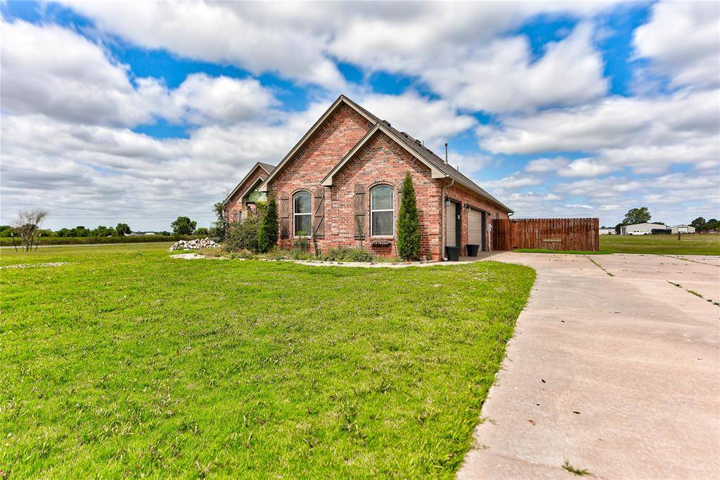 2957 Farm DR, El Reno, OK 73036