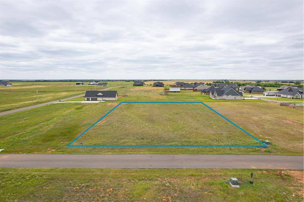 11381 Landing Strip LN, Guthrie, OK 73044
