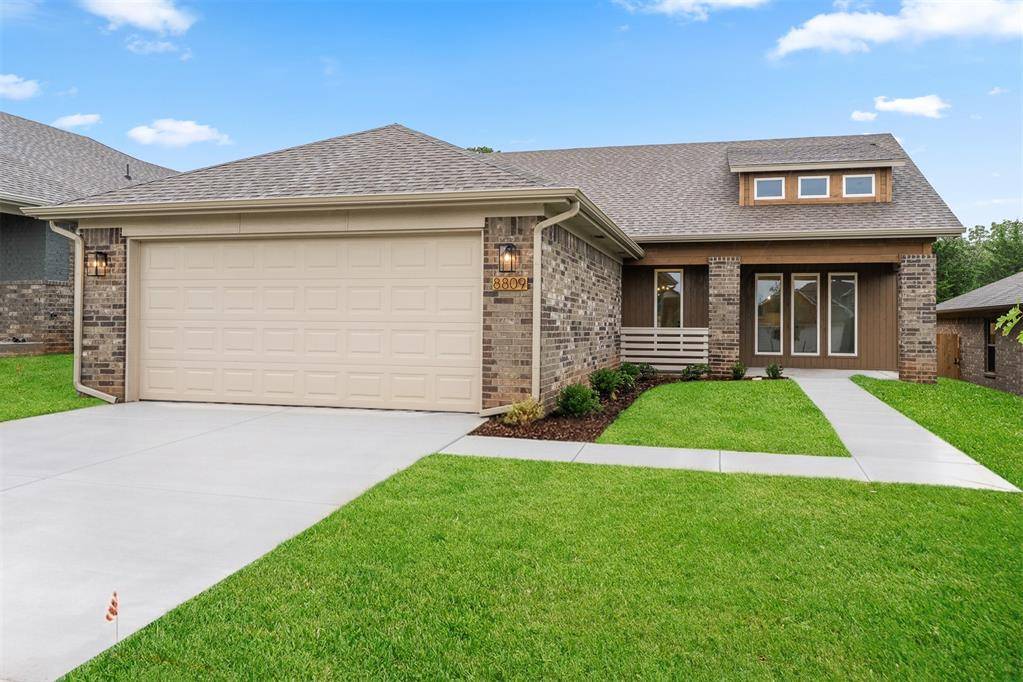8809 Spruce ST, Edmond, OK 73003
