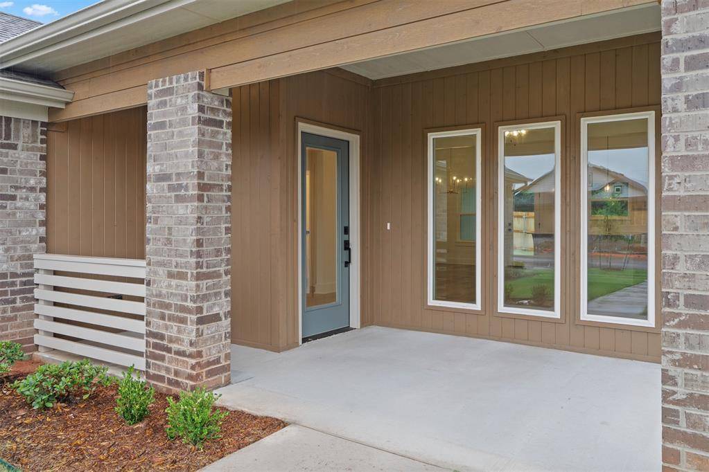 8809 Spruce ST, Edmond, OK 73003