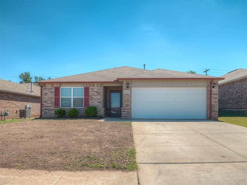1708 Lanesboro DR, The Village, OK 73120