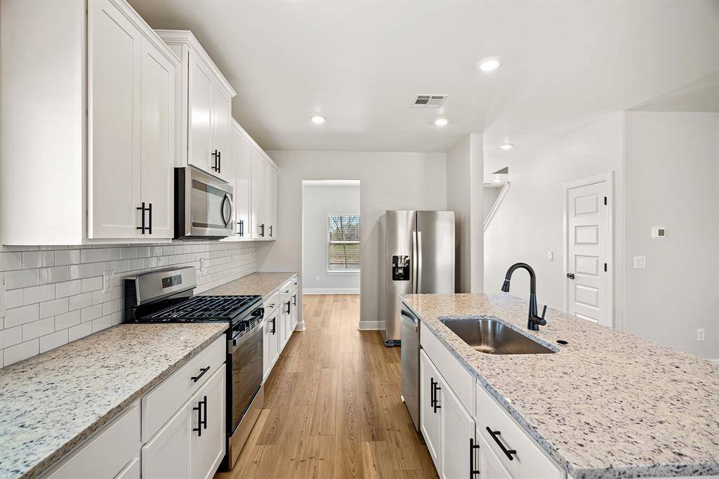 3120 Adelyn TER, Yukon, OK 73099