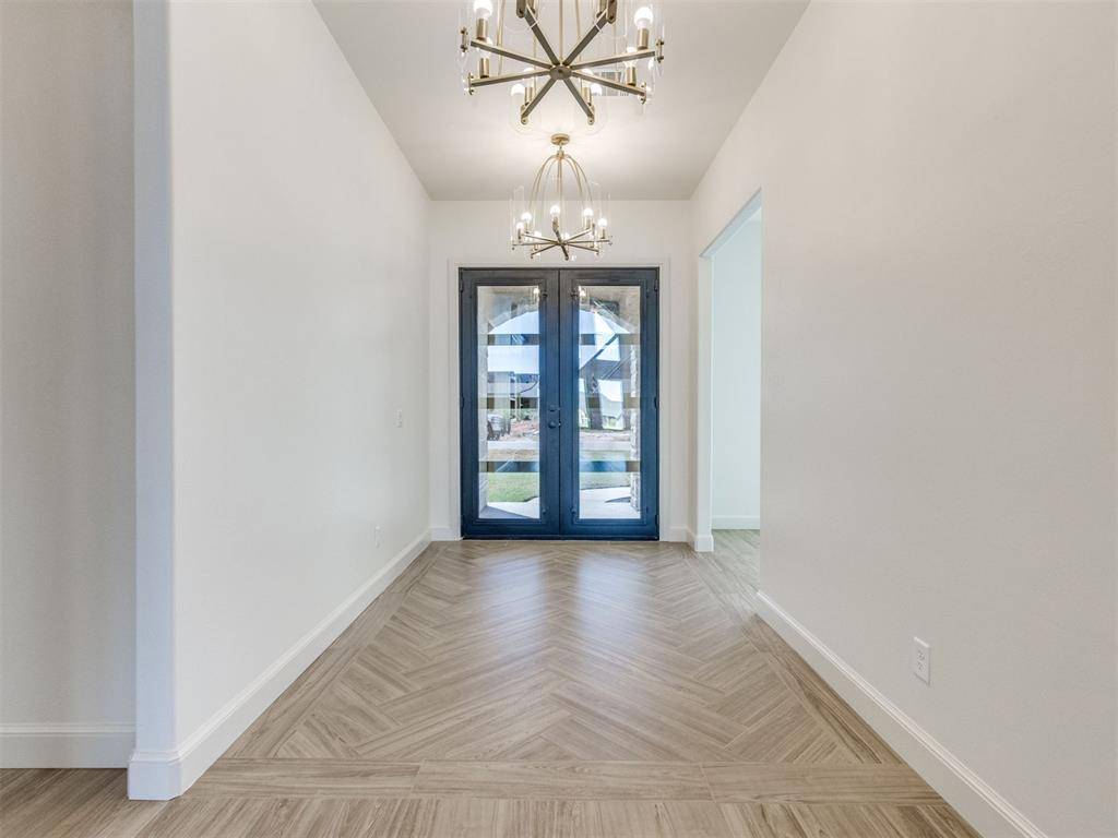 948 Dorsi CIR, Newcastle, OK 73065