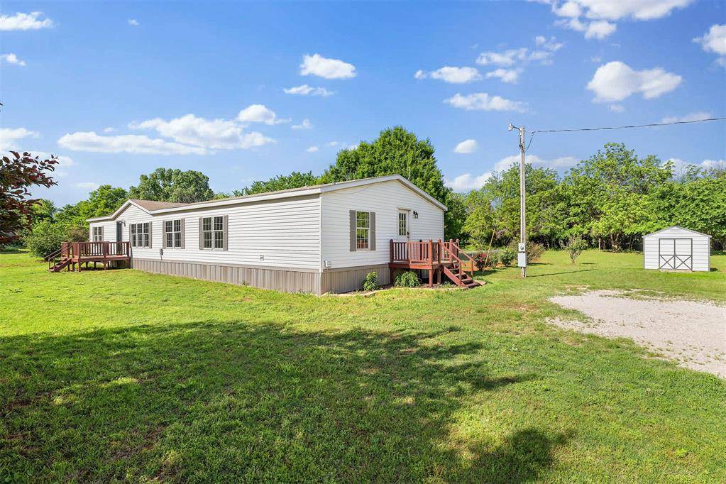 201 Burntwood DR, Tuttle, OK 73089
