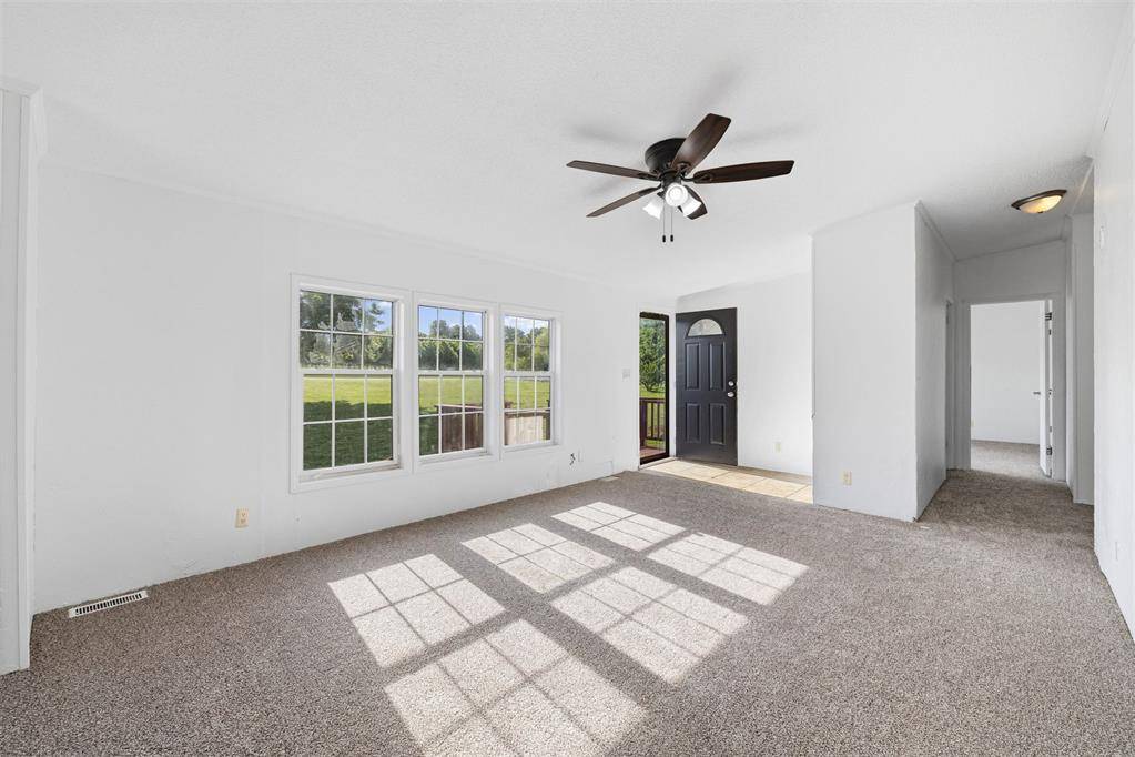 201 Burntwood DR, Tuttle, OK 73089