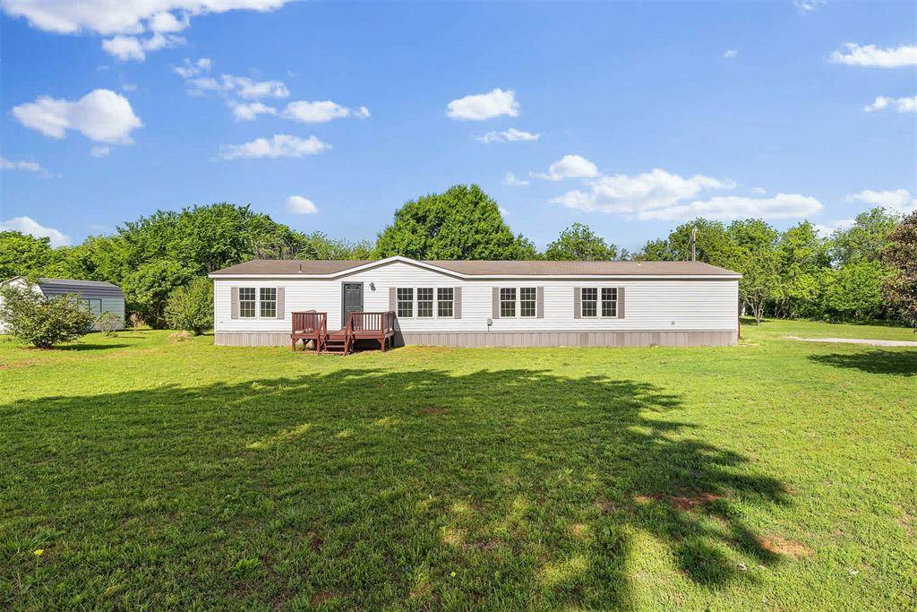201 Burntwood DR, Tuttle, OK 73089