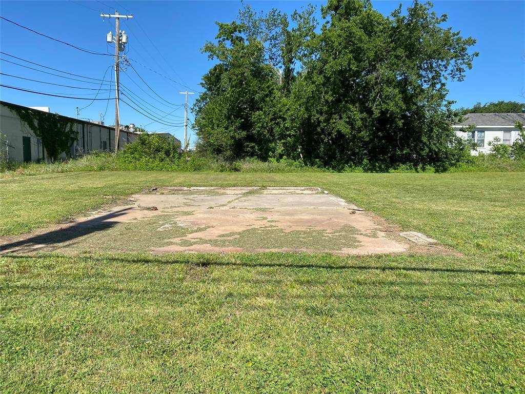 N Market & 32nd ST, Shawnee, OK 74804